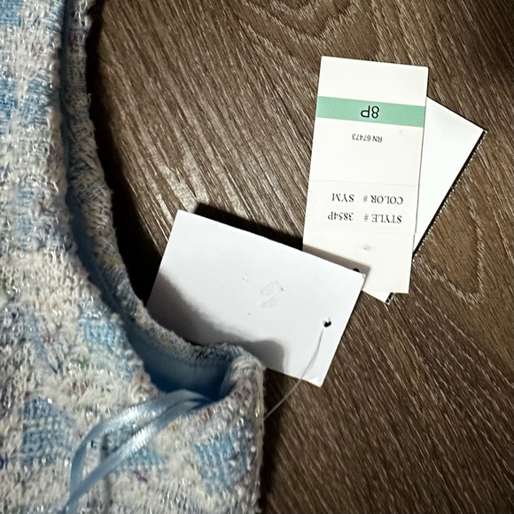 Taylor Petite Sleeveless Belted A-
Line Tweed Dress  size 8P petite - Picture 8 of 8